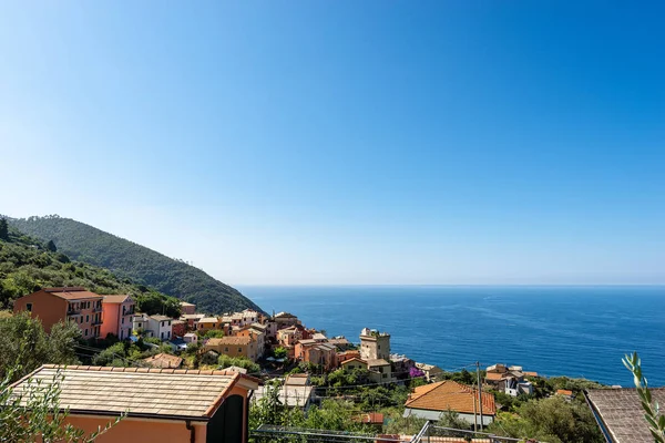 Pueblo de Framura y Mar Mediterráneo - Liguria Italia —  Fotos de Stock
