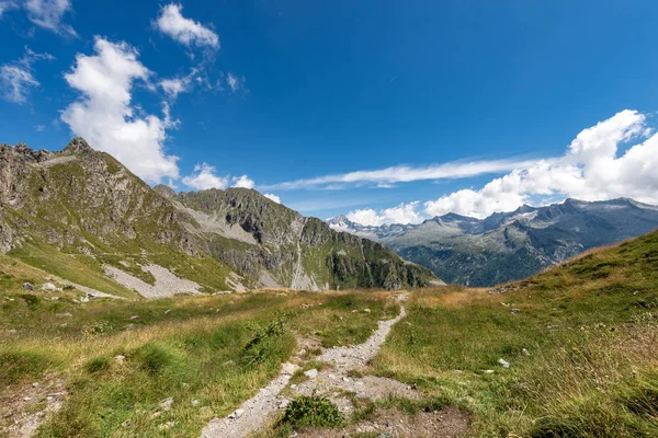 Alpes no Parque Nacional de Adamello Brenta - Trentino Itália — Fotografia de Stock