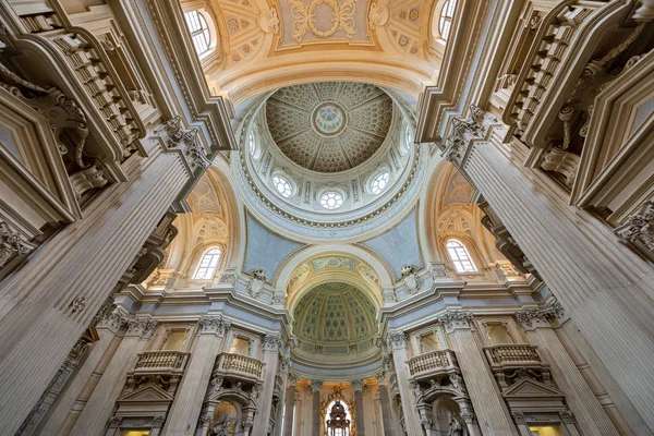 Iglesia de San Umberto - Reggia di Venaria Reale Turín Italia — Foto de Stock