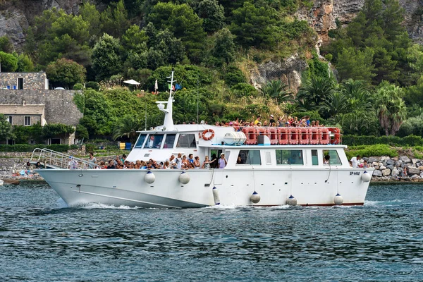 Färje båt-Cinque Terre-Ligurien Italien — Stockfoto