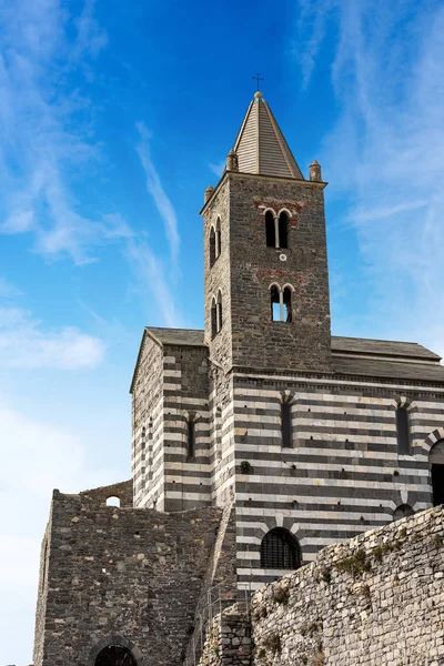 Iglesia medieval de San Pedro - Porto Venere Liguria Italia — Foto de Stock