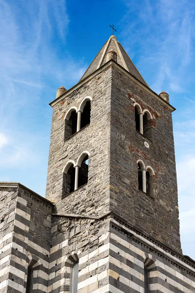 Iglesia medieval de San Pedro - Porto Venere Liguria Italia — Foto de Stock