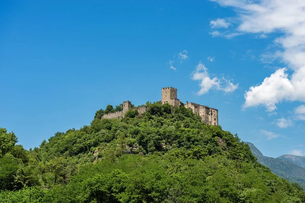 佩尔金瓦尔苏加纳中世纪城堡 - 特伦蒂诺意大利 — 图库照片