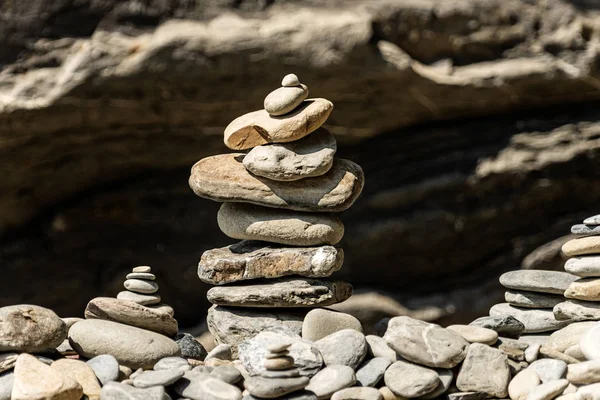 Pile di pietre in equilibrio - Concetto Zen — Foto Stock