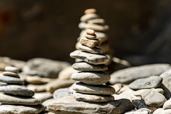 Pile di pietre in equilibrio - Concetto Zen — Foto Stock
