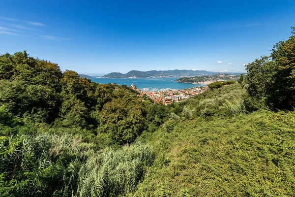 Lerici शहर - ला स्पेज़िया की खाड़ी लिगुरिया इटली — स्टॉक फ़ोटो, इमेज