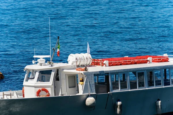 White Ferry Boat-Cinque Terre-Ligurien Italien — Stockfoto