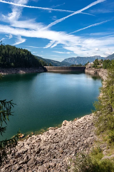 Lago di Paneveggio - Lake with dam - Trentino Alto Adige Italy — Stock Photo, Image