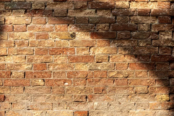 威尼斯古老的砖墙-背景 — 图库照片