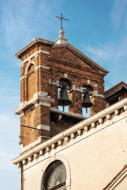 Santa Maria del Giglio Kilisesi 'nin çan kulesi Venedik İtalya