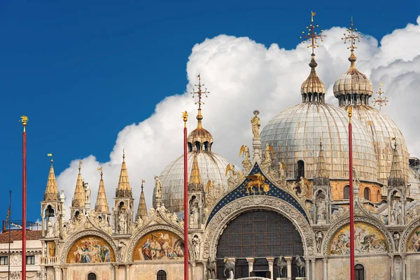 San Marco Bazilikası ve Katedrali - Venedik İtalya — Stok fotoğraf