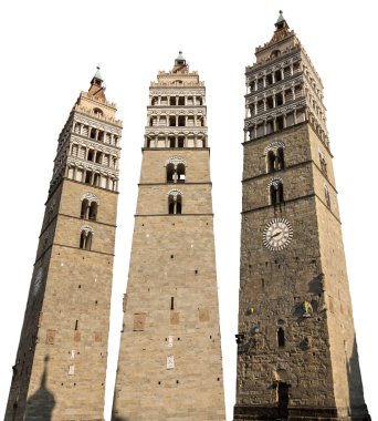 Pistoia Katedrali 'nin çan kulesi beyazın üzerinde izole edilmiş.