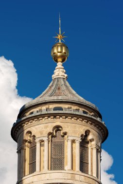 Kubbe 'nin antik feneri Siena Katedrali' nin (Santa Maria Assunta, 1220-1370) yakınında. Toskana, İtalya, Avrupa