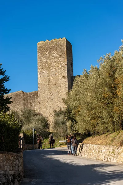 Monteriggioni Włochy Jan 2017 Średniowieczna Wioska Monteriggioni Zbliżenie Otaczającego Muru — Zdjęcie stockowe