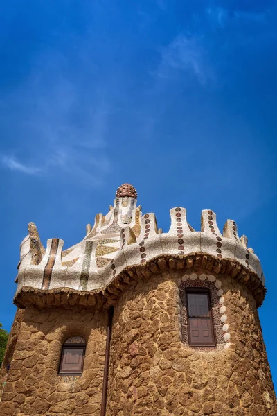 Stone House Mosaic Roof Famous Park Guell Parc Guell 1900 — стоковое фото