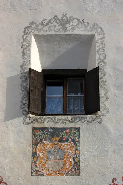 Old House Fresco Wooden Window Ancient Village Guarda Scuol Municipality — Stock Photo, Image