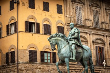 At sırtında I. Cosimo de Medici Heykeli, Tuscany Büyük Dükü, heykeltıraş Giambologna (1529-1608), Piazza della Signoria, Florence, Toskana, İtalya, Avrupa