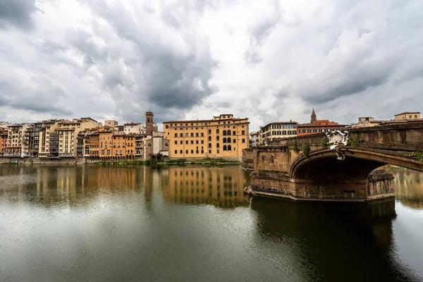 Florence Stadsgezicht Santa Trinita Brug 16E Eeuw Rivier Arno Unesco — Stockfoto