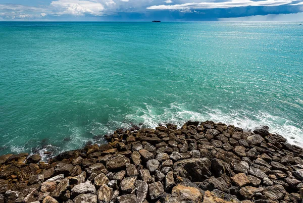 Breakwater Zeegezicht Golf Van Spezia Met Een Storm Aan Horizon — Stockfoto