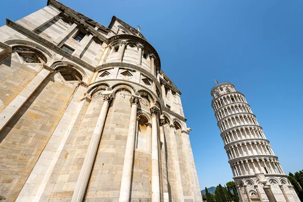 Пиза Склоняющаяся Башня Кафедральный Собор Duomo Santa Maria Assunta Пьяцца — стоковое фото