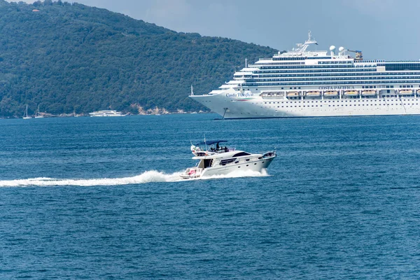 Costa Pacifica Cruise Schip Afgemeerd Haven Van Spezia Gestopt Als — Stockfoto