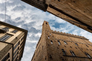 Floransa şehir merkezinde bulunan Ortaçağ Bargello Sarayı (Palazzo del Bargello, İtalya), UNESCO dünya mirası sahası, Toskana, İtalya, Avrupa.