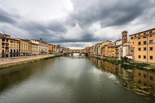Florence Stadsgezicht Met Beroemde Ponte Vecchio Oude Brug Rivier Arno — Stockfoto