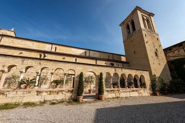 Valle 'deki San Giovanni Kilisesi (Vadideki Aziz John Kilisesi), Roma tarzında Verona' daki en eski kiliselerden biridir. UNESCO dünya mirası sahası, Veneto, İtalya, Avrupa