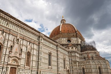 Floransa Katedrali (Duomo di Firenze, Santa Maria del Fiore), mimar Filippo Brunelleschi 'nin ünlü kubbesi. Toskana, İtalya, Avrupa.