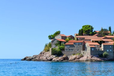 Saint Stephen'ın Adası, Karadağ 14 Eylül 2017: Sveti Stefan (St. Stefan) Adası Adriyatik Denizi, Karadağ