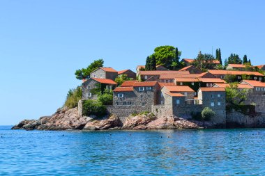 Saint Stephen'ın Adası, Karadağ 14 Eylül 2017: Sveti Stefan (St. Stefan) Adası Adriyatik Denizi, Karadağ