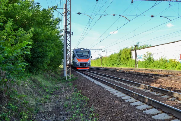 Tren eléctrico moderno. Rusia. Región de Moscú — Foto de Stock