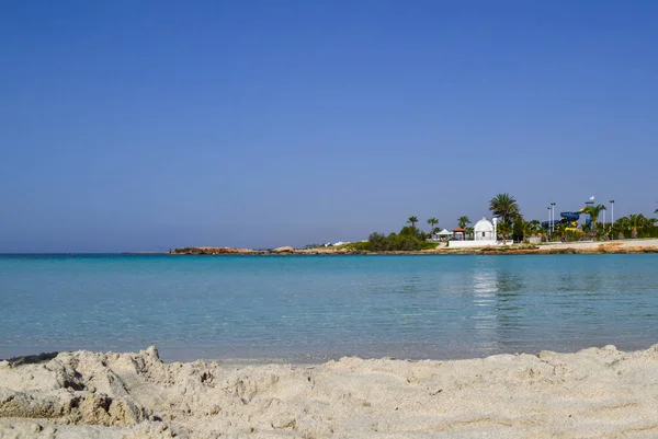 Nádherná pláž laguny na kyperských ostrovech nedaleko Ayia Napa — Stock fotografie