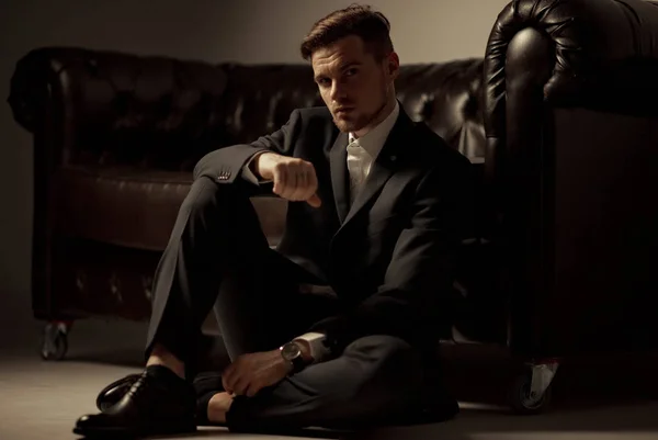 Young Businessman Black Suit White Shirt Sitting Pondering Next Leather — Stock Photo, Image