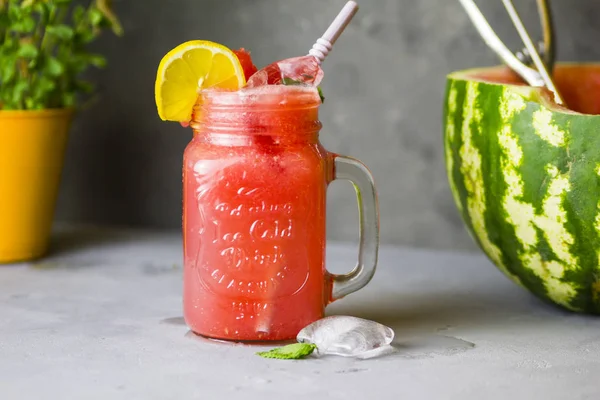 Frische Kalte Und Helle Wassermelonen Limonade Glas — Stockfoto