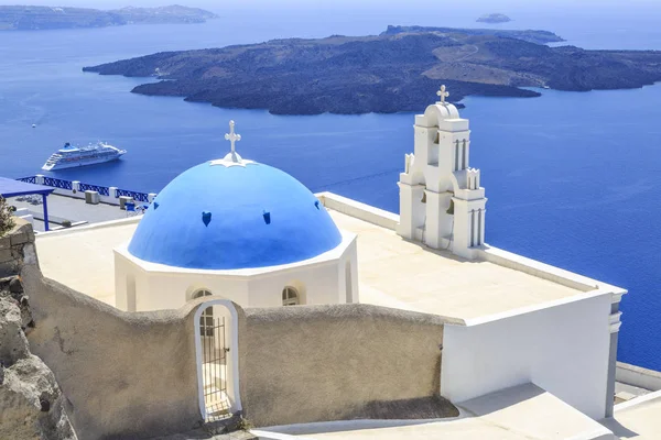 Üç çan Fira Kilisesi Fira, Santorini Island, Yunanistan