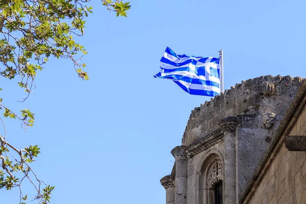 Bandera Griega Parte Superior Del Museo Arqueológico Rodas Dodecaneso Grecia —  Fotos de Stock