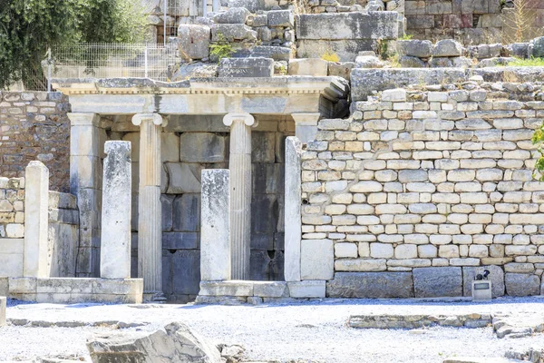 Oszlopok Épület Közelében Amfiteátrum Ősi Város Ephesus Izmir Törökország — Stock Fotó