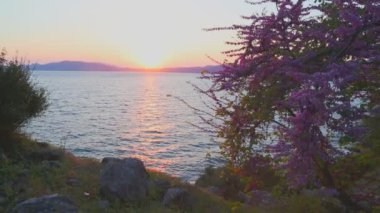 Bahar zamanı yakınındaki Hisarönü alan Marmaris, Türkiye'de gün batımı ile