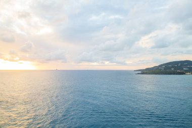 Philipsburg, St Maarten Adası Karayip Denizi içinde güzel gün batımı