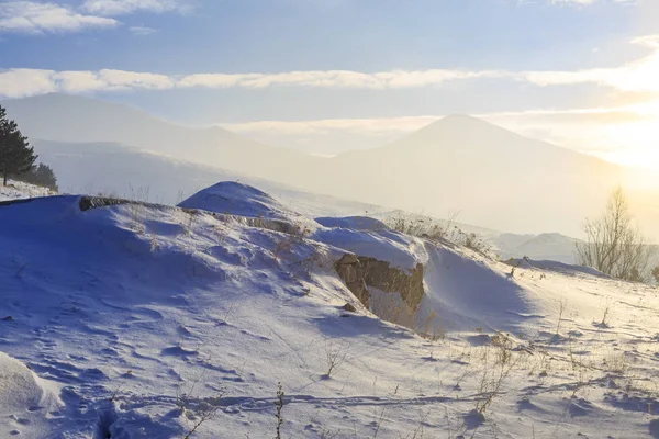 Снежные Дюны Фоне Паладокен Эрзуруме Турция — стоковое фото