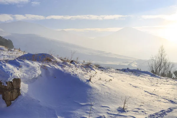 Снежные Дюны Фоне Паладокен Эрзуруме Турция — стоковое фото