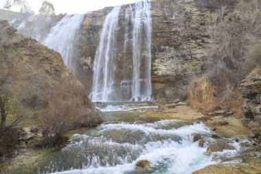 Uzundere 'den Tortum (Uzundere) şelalesi