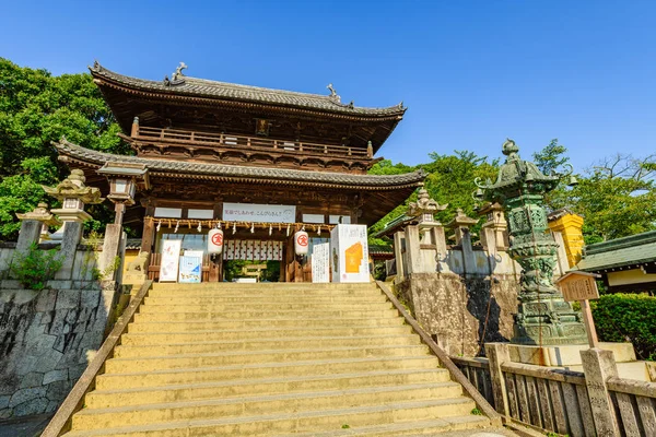 Huvudporten till Kotohiragu Shrine — Stockfoto