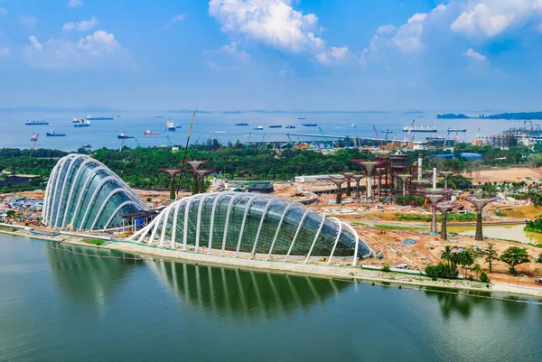 Construção de Jardins junto à Baía, Singapura — Fotografia de Stock