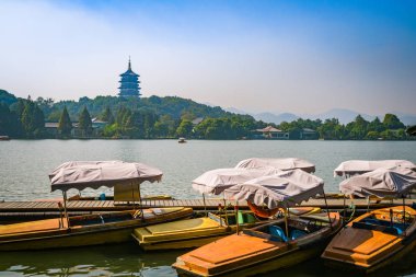 Leifeng Pagoda, Batı Gölü, Zhejiang, Çin