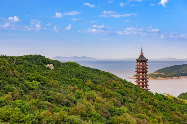Putuoshan Duobao Tower, Ningbo, Zhejiang, China —  Fotos de Stock