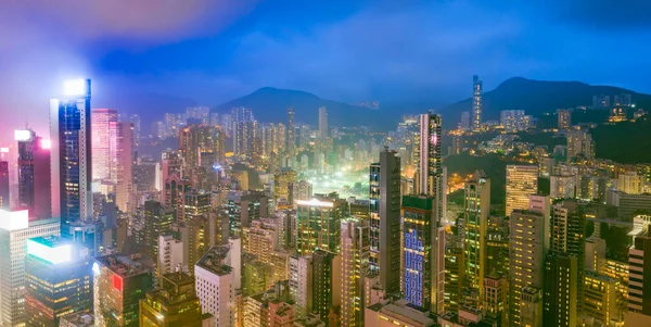 Hong Kong 'un gece manzarası modern gökyüzü, Çin