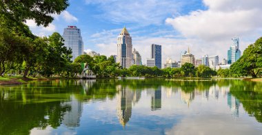 Bangkok, Tayland sabah manzarası yansıması