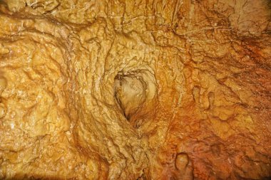 Mermer Mağarası, Chatyr-Dag dağ, Crimea. Antik sarkıt, sarkıt, stalagnates. 